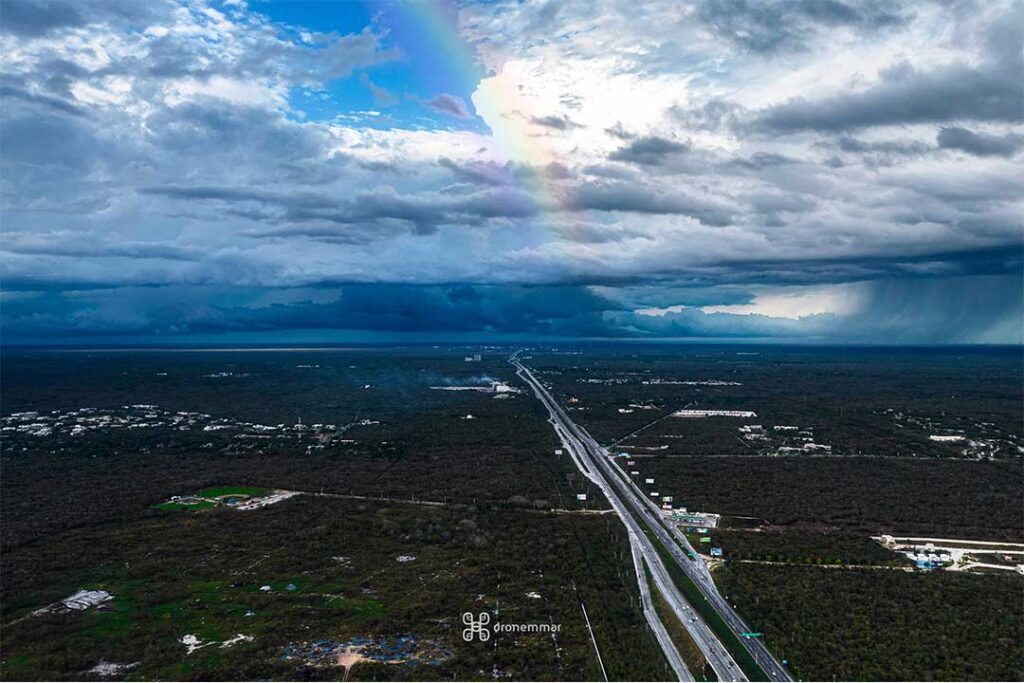 Crecimiento urbano y desarrollo en el norte de la península de Yucatán