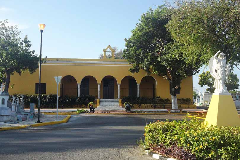 El patrimonio edificado en riesgo: el cementerio general de Mérida, Yucatán